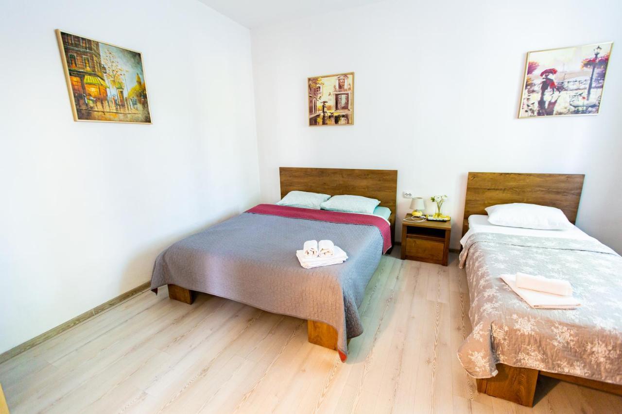 House * Bucureşti