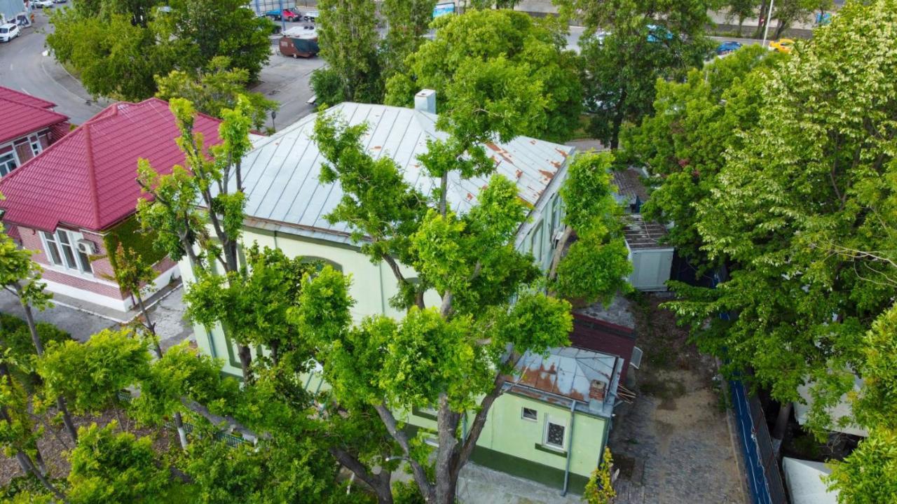 House בוקרשט